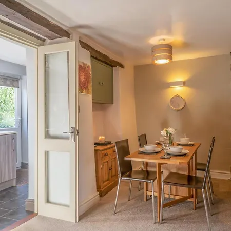 L'al Cottage, Sockbridge *